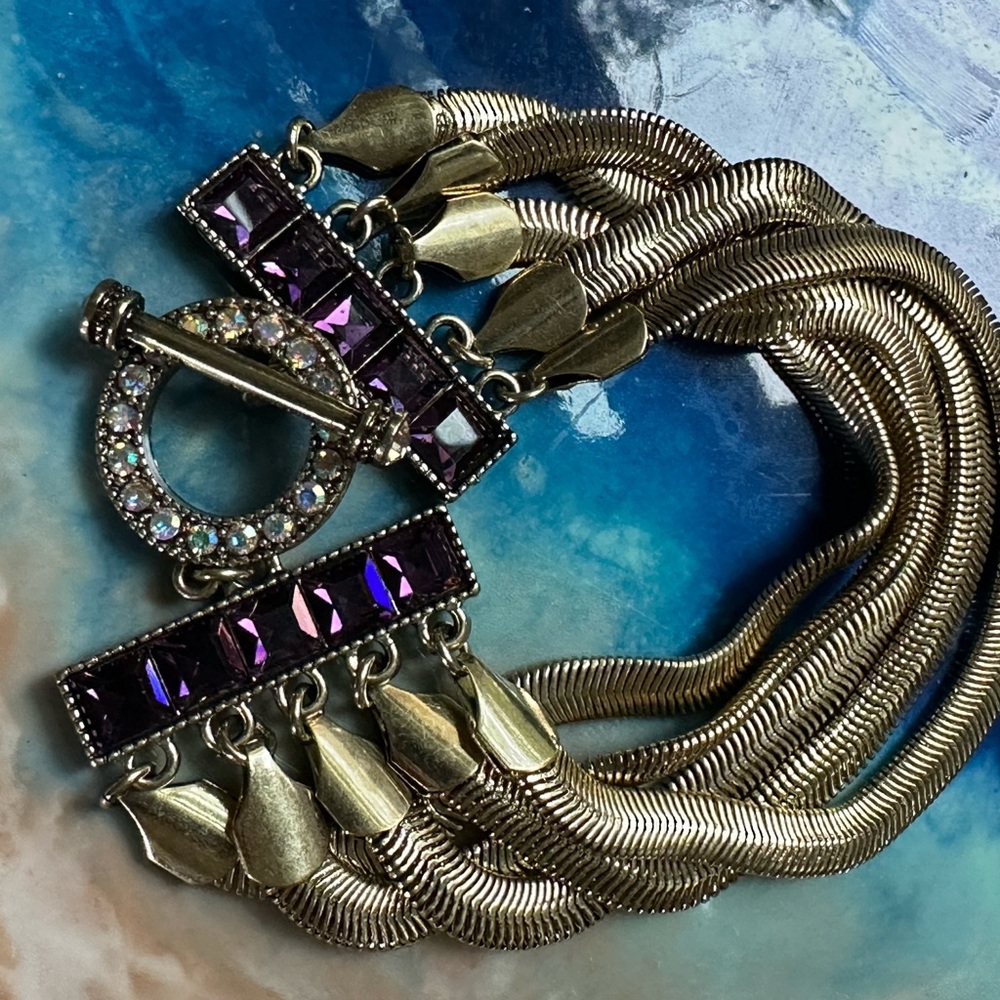 Gorgeous 7.5" Heidi Daus Crystal Statement Bracelet in Purple Amethyst and Gold - Picture 15 of 16